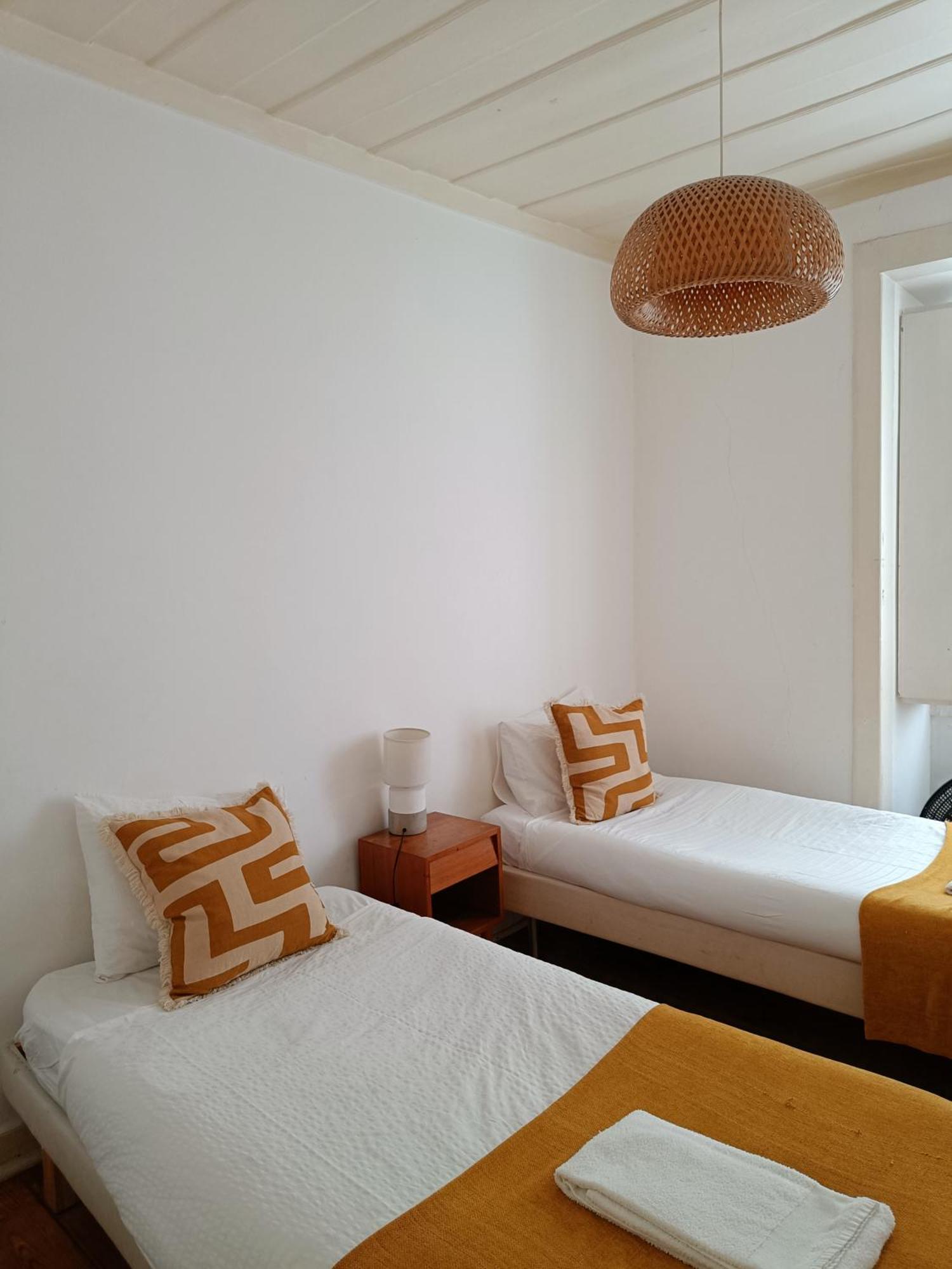 Stunning Apartment Near Chiado Lisboa Ngoại thất bức ảnh