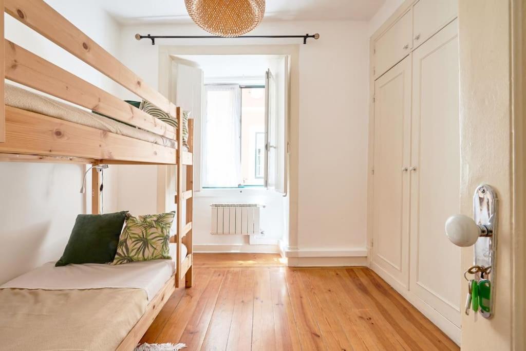Stunning Apartment Near Chiado Lisboa Ngoại thất bức ảnh